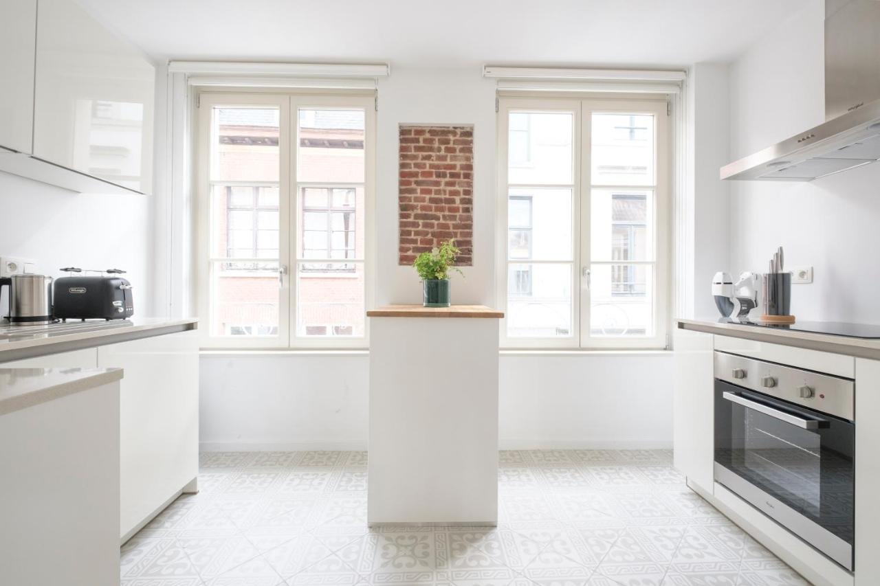 Apartamento The Doms Flats Bruselas Exterior foto