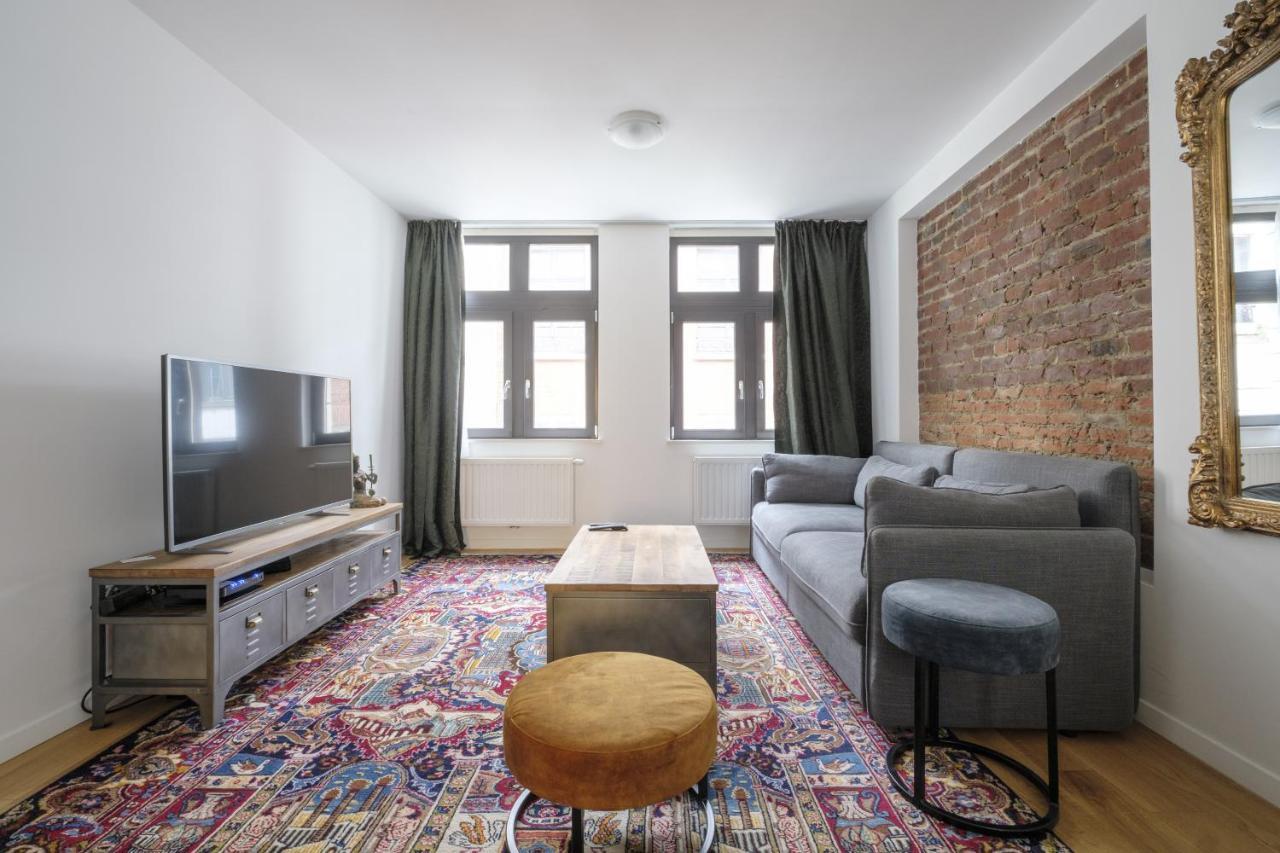Apartamento The Doms Flats Bruselas Exterior foto