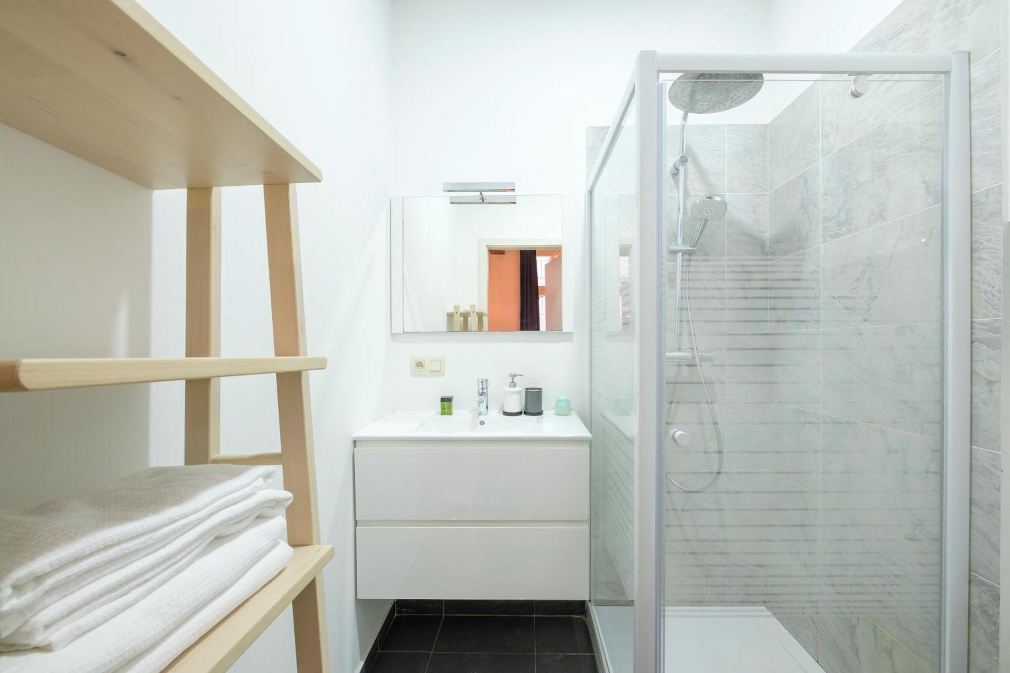 Apartamento The Doms Flats Bruselas Exterior foto